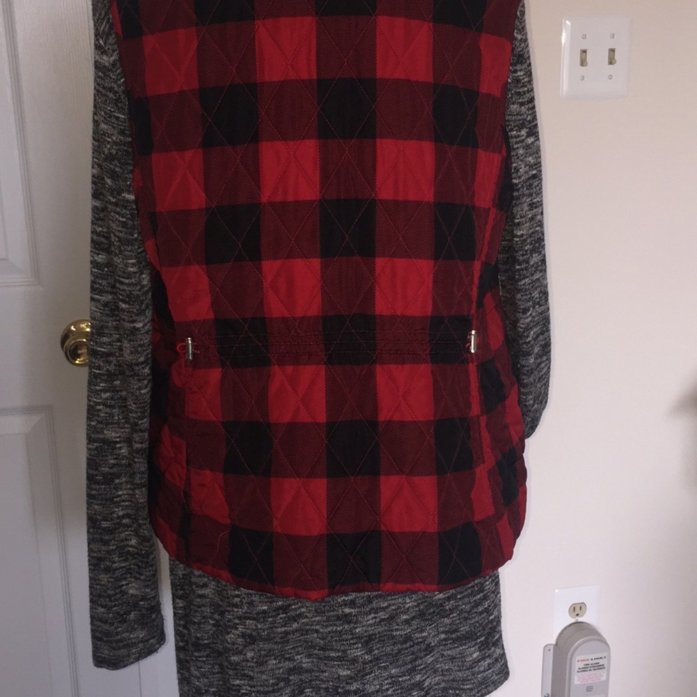 Croft and Barrow puffer vest - Picture 6 of 8
